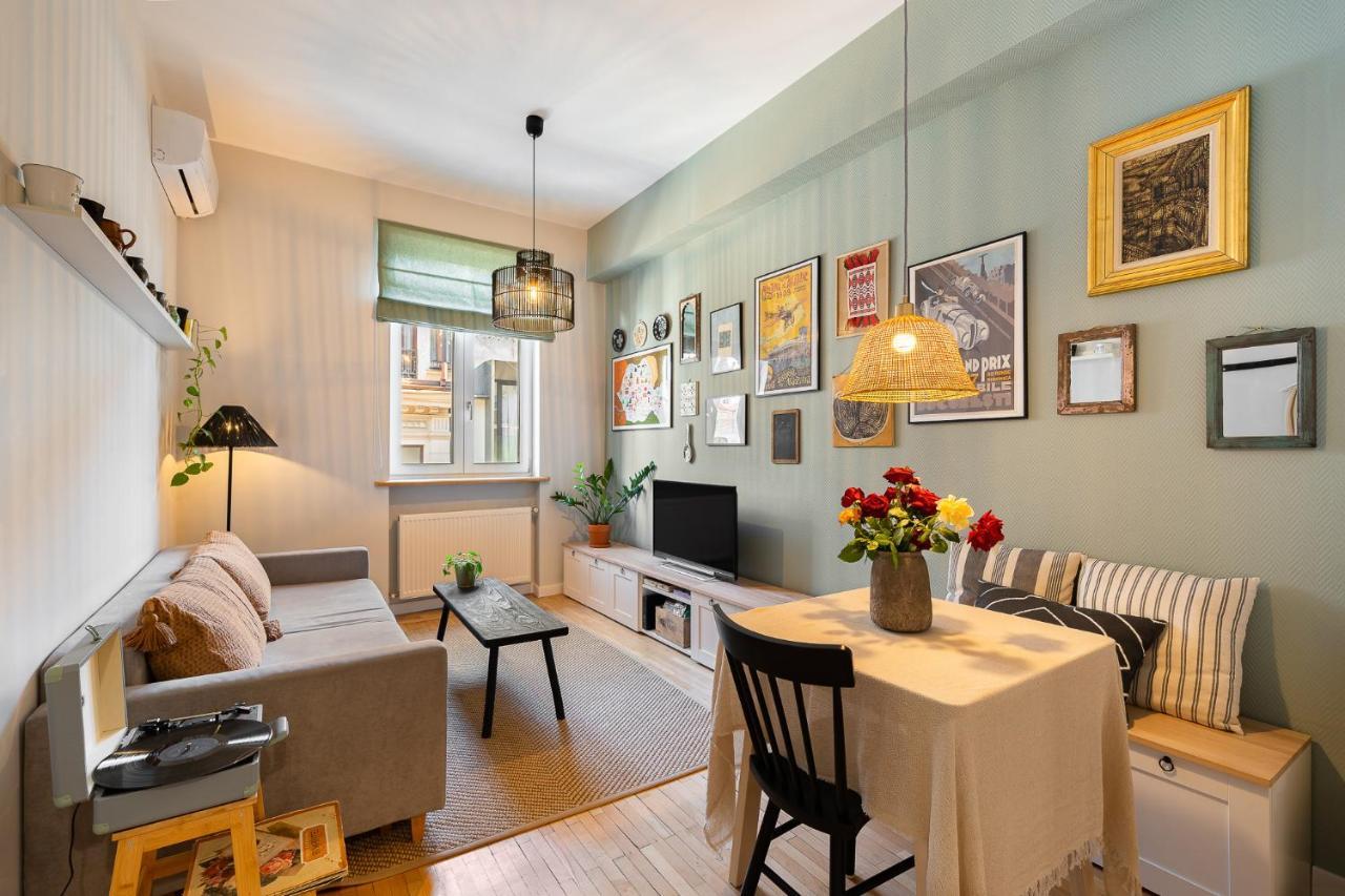 Bohemian Apartment In Old Town - Self Check-In Bucharest Luaran gambar